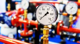 Gli impianti di produzione e distribuzione di aria compressa nelle industrie moderne