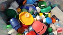 Processo di estrusione delle materie plastiche: cos’è, come funziona e vantaggi