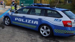 UNA PATTUGLIA DELLA POLIZIA STRADALE DI ROVIGO, IN COLLABORAZIONE CON UNA VOLANTE DELLA QUESTURA DI PADOVA, FERMA E TRAE IN ARRESTO UN TRAFFICANTE DI EROINA