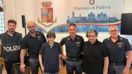 TRUFFA DEL FALSO INCIDENTE: RESTITUITI DALLA POLIZIA DI STATO 50.000 EURO DI PREZIOSI A DUE VITTIME PADOVANE. PER ENTRAMBE LA GIOIA DI AVER RECUPERATO OGGETTI DALL’INESTIMABILE VALORE AFFETTIVO.