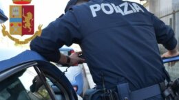 QUESTURA DI PADOVA: LA POLIZIA DI STATO ARRESTA AUTORE SERIALE DI FURTI DI PROFUMI E ABBIGLIAMENTO