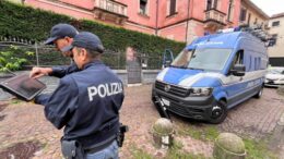 LA POLIZIA DI STATO INTERVIENE PER UNO ZAINO SOSPETTO IN CENTRO, SCATTA IL PIANO SICUREZZA