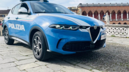 QUESTURA DI PADOVA: ARRESTATA GIOVANE MADRE MAROCCHINA CHE TRASPORTAVA SOSTANZA STUPEFACENTE A BORDO DELLA SUA AUTO. NEL SEGGIOLINO SUL LATO POSTERIORE AVEVA CON SE ANCHE IL FIGLIO DI APPENA 5 ANNI.