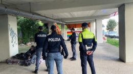 QUESTURA DI PADOVA: QUESTORE DISPONE CONTROLLI STRAORDINARI DEL TERRITORIO IN ZONA STAZIONE.
58 LE MISURE DI PREVENZIONE PERSONALI ADOTTATE NELLE ULTIME 2 SETTIMANE PER FATTI DI VIOLENZA