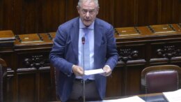 Italia-Francia, Urso “Rafforzare sinergie su aerospazio e difesa”