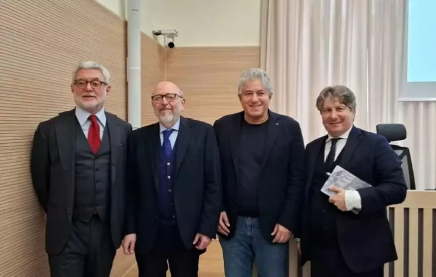 Da Scuola Superiore Meridionale e Shro evento sui doveri costituzionali Da Scuola Superiore Meridionale e Shro evento sui doveri costituzionali