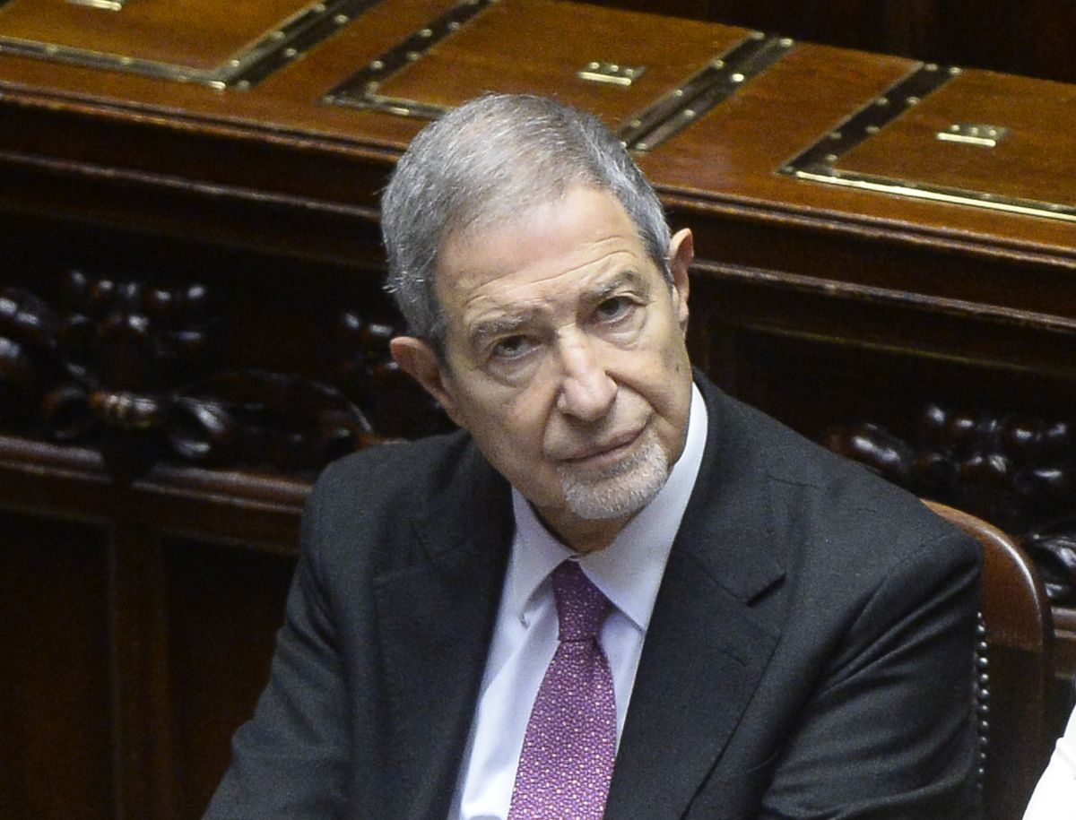 Campi Flegrei, Musumeci “Da Governo azione non episodica ma strutturata” Campi Flegrei, Musumeci “Da Governo azione non episodica ma strutturata”