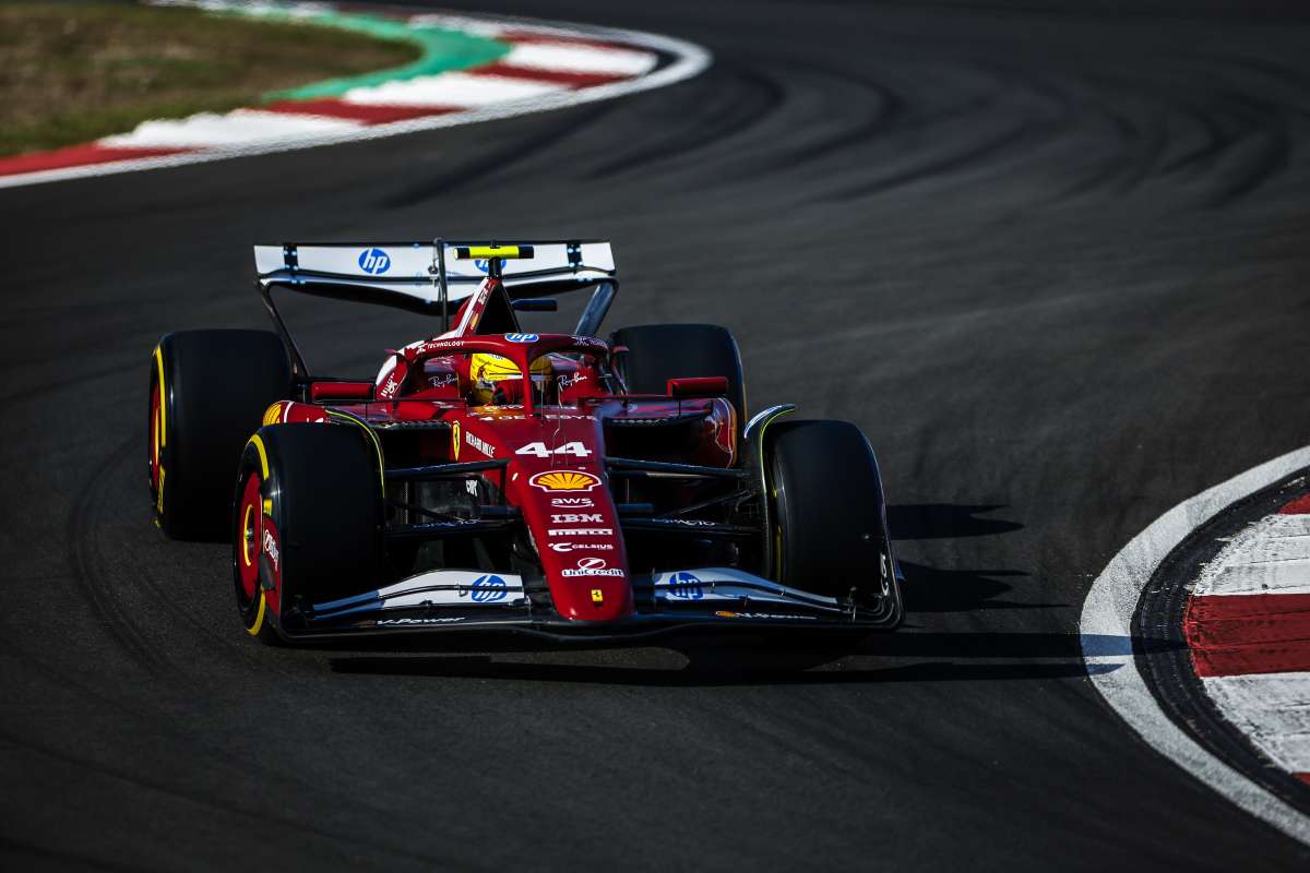 Hamilton in pole position nella Sprint Race in Cina Hamilton in pole position nella Sprint Race in Cina