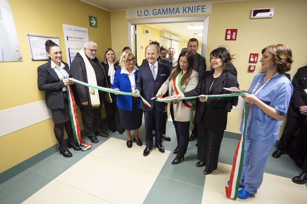 Radiochirurgia cerebrale stereotassica, a Cotignola la nuova Gamma Knife Radiochirurgia cerebrale stereotassica, a Cotignola la nuova Gamma Knife