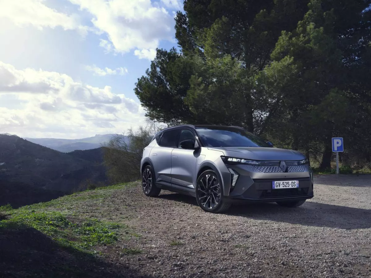 Renault Scenic E-Tech Electric, l’elettrica per le famiglie Renault Scenic E-Tech Electric, l’elettrica per le famiglie