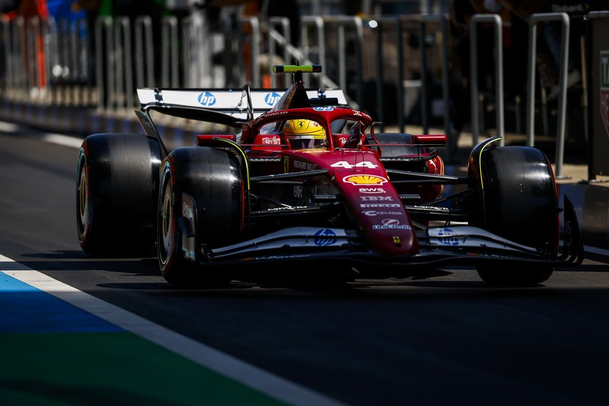 Squillo Ferrari in Cina, Hamilton partirà in pole position nella Sprint Squillo Ferrari in Cina, Hamilton partirà in pole position nella Sprint