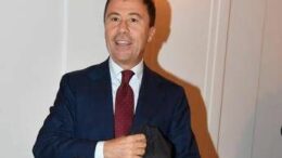 Tesla, Bocchino: “Felice di averla, politicizzazione che fa Piccolotti una follia. Musk? La sinistra rosica”
