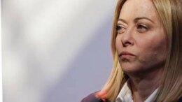 Guerra Ucraina-Russia, Meloni: “Lavorare con Usa per fermare il conflitto”