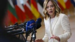 Ucraina, Meloni lavora a vertice Parigi: Italia c’è ma resta nodo invio truppe