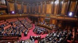 Meloni e il Manifesto di Ventotene, nuovo scontro in Senato: tensioni in aula
