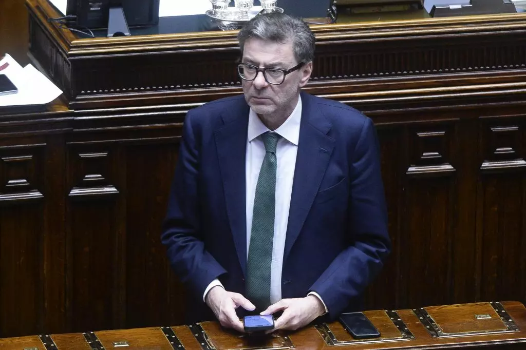 Giorgetti “Approvato documento finanza pubblica diverso dal passato” Giorgetti “Approvato documento finanza pubblica diverso dal passato”