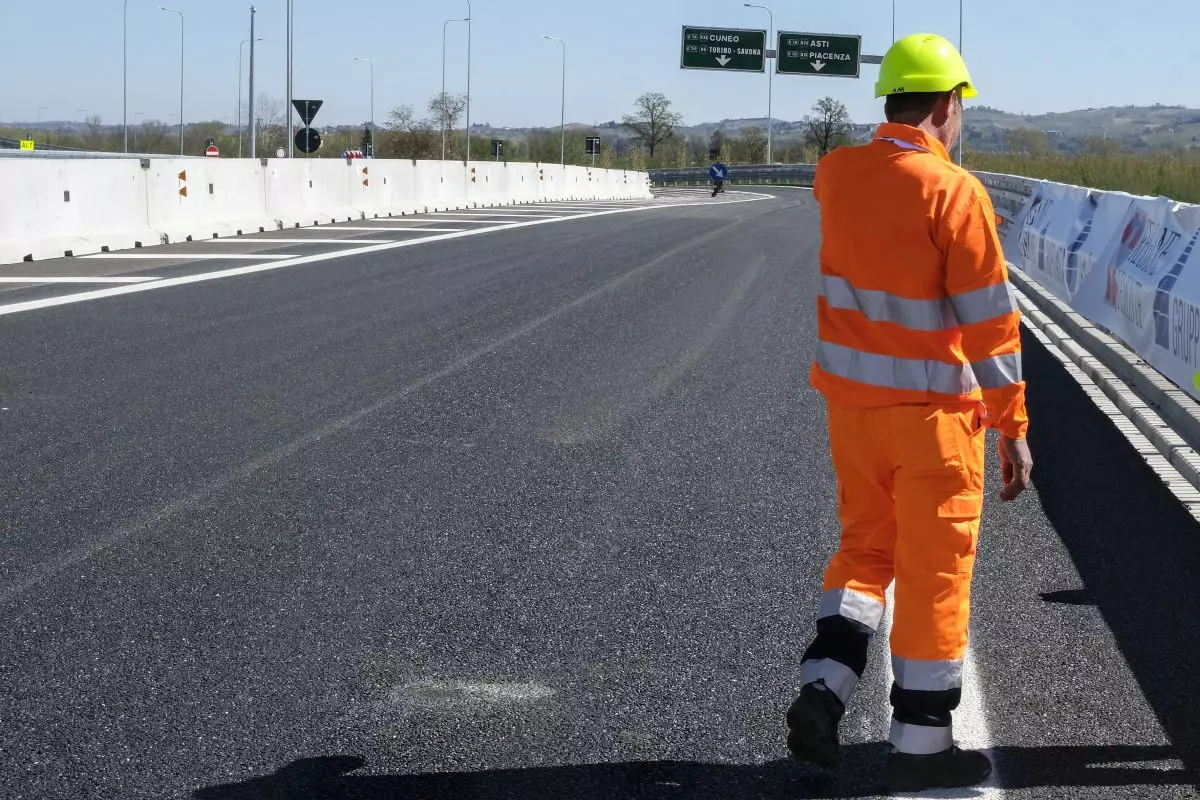 Autostrade dello Stato acquisisce le quote Anas in 4 società Autostrade dello Stato acquisisce le quote Anas in 4 società