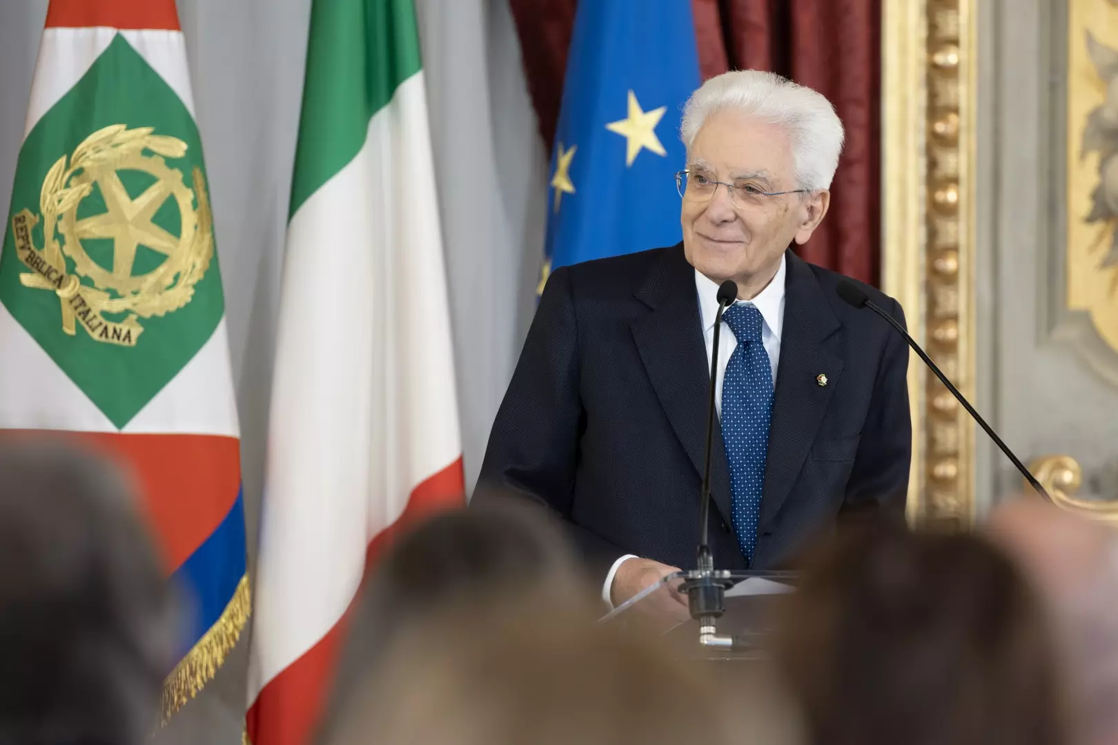 Mattarella “Le nuove generazioni traggano alimento dalla storia” Mattarella “Le nuove generazioni traggano alimento dalla storia”