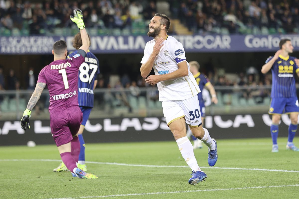 Colpo salvezza Cagliari, battuto 2-0 il Verona al “Bentegodi” Colpo salvezza Cagliari, battuto 2-0 il Verona al “Bentegodi”