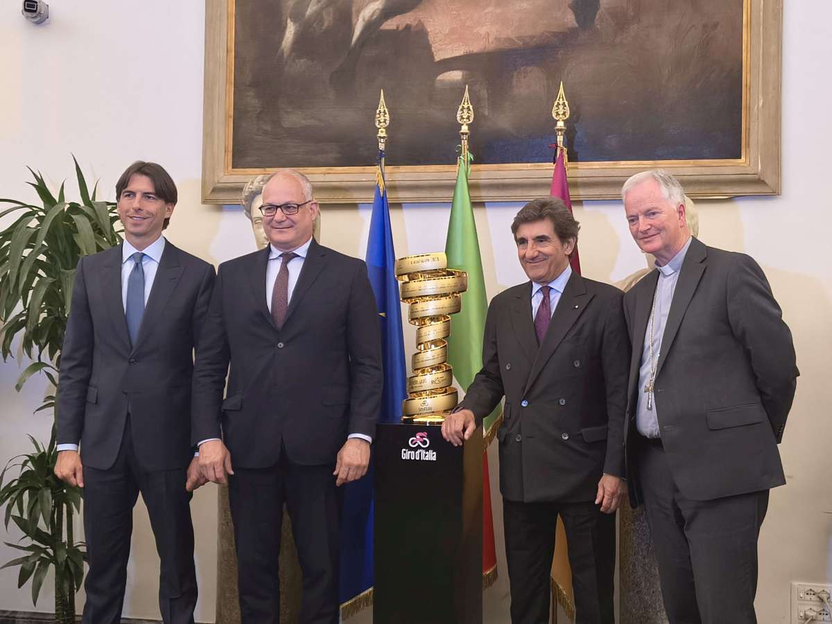 Grande arrivo Giro d’Italia a Roma intitolato a Papa Francesco Grande arrivo Giro d’Italia a Roma intitolato a Papa Francesco