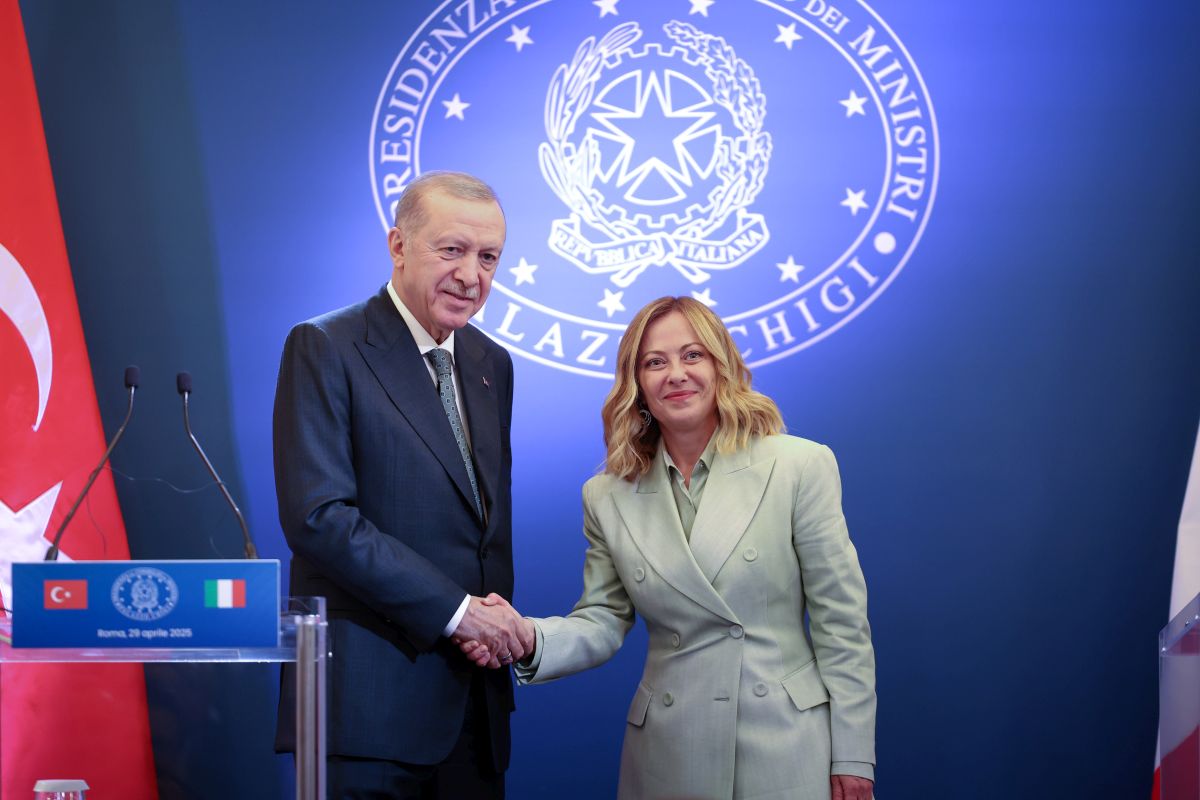 Italia-Turchia, Meloni incontra Erdogan “Confermata la solidità dei rapporti” Italia-Turchia, Meloni incontra Erdogan “Confermata la solidità dei rapporti”