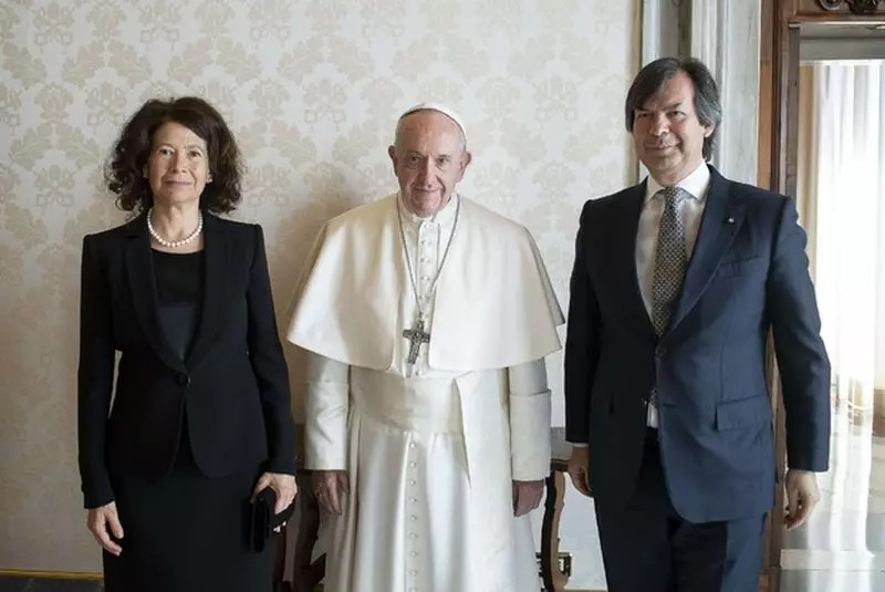 Intesa Sanpaolo, cordoglio per scomparsa Papa Francesco “Guida luminosa” Intesa Sanpaolo, cordoglio per scomparsa Papa Francesco “Guida luminosa”