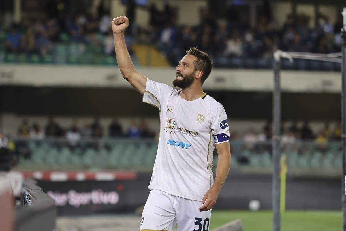 Il Cagliari sbanca il Bentegodi, Verona sconfitto 0-2 nello scontro salvezza Il Cagliari sbanca il Bentegodi, Verona sconfitto 0-2 nello scontro salvezza