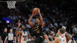 Cleveland vola al secondo turno play-off, Golden State sul 3-1