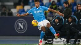 Napoli, lesione muscolare per Neres