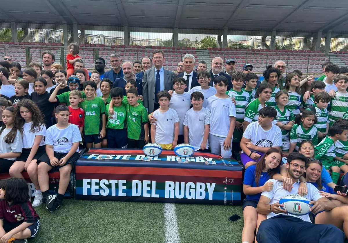 Sport, legalità e sana alimentazione a Scampia per le Feste del Rugby Sport, legalità e sana alimentazione a Scampia per le Feste del Rugby