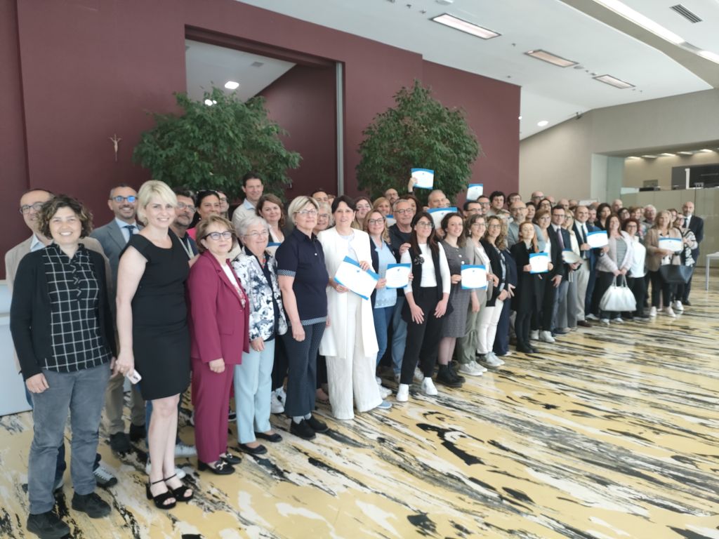 Donazione degli organi, riconoscimento per 19 strutture lombarde Donazione degli organi, riconoscimento per 19 strutture lombarde