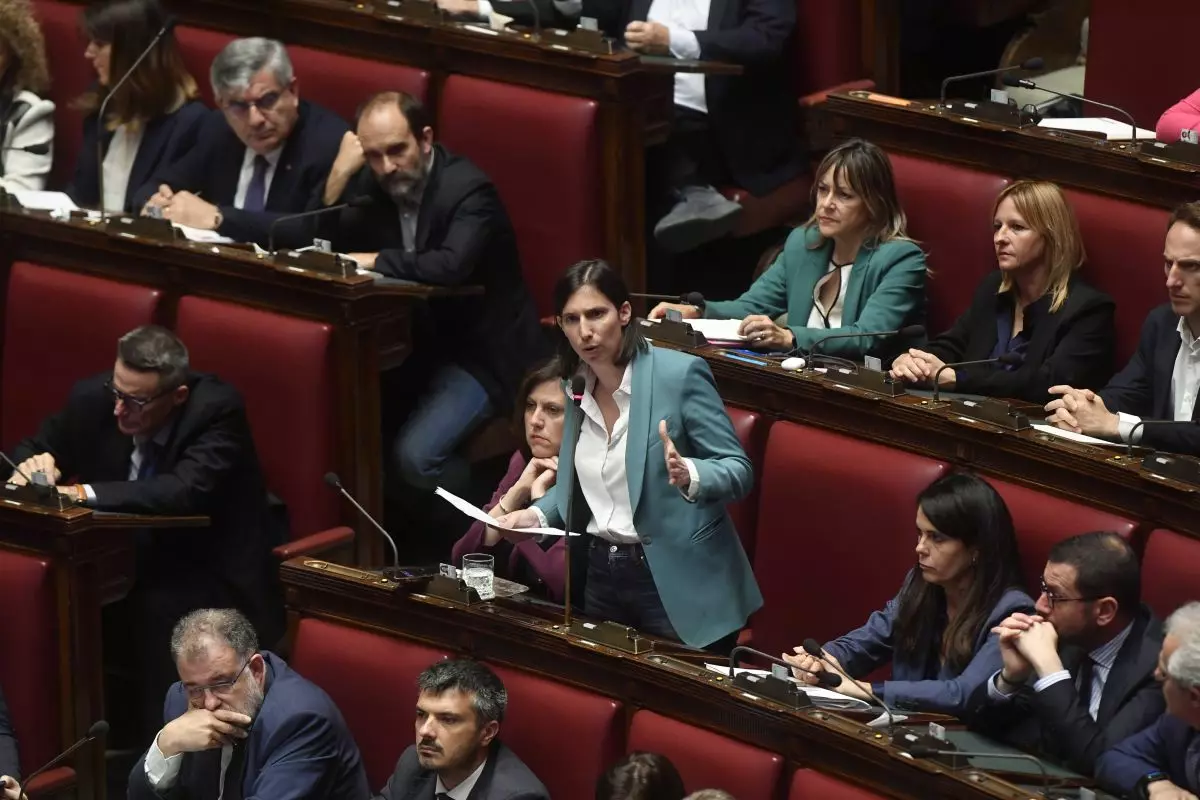 Femminicidi, Schlein a Meloni “Lavoriamo a una legge anti-violenza” Femminicidi, Schlein a Meloni “Lavoriamo a una legge anti-violenza”