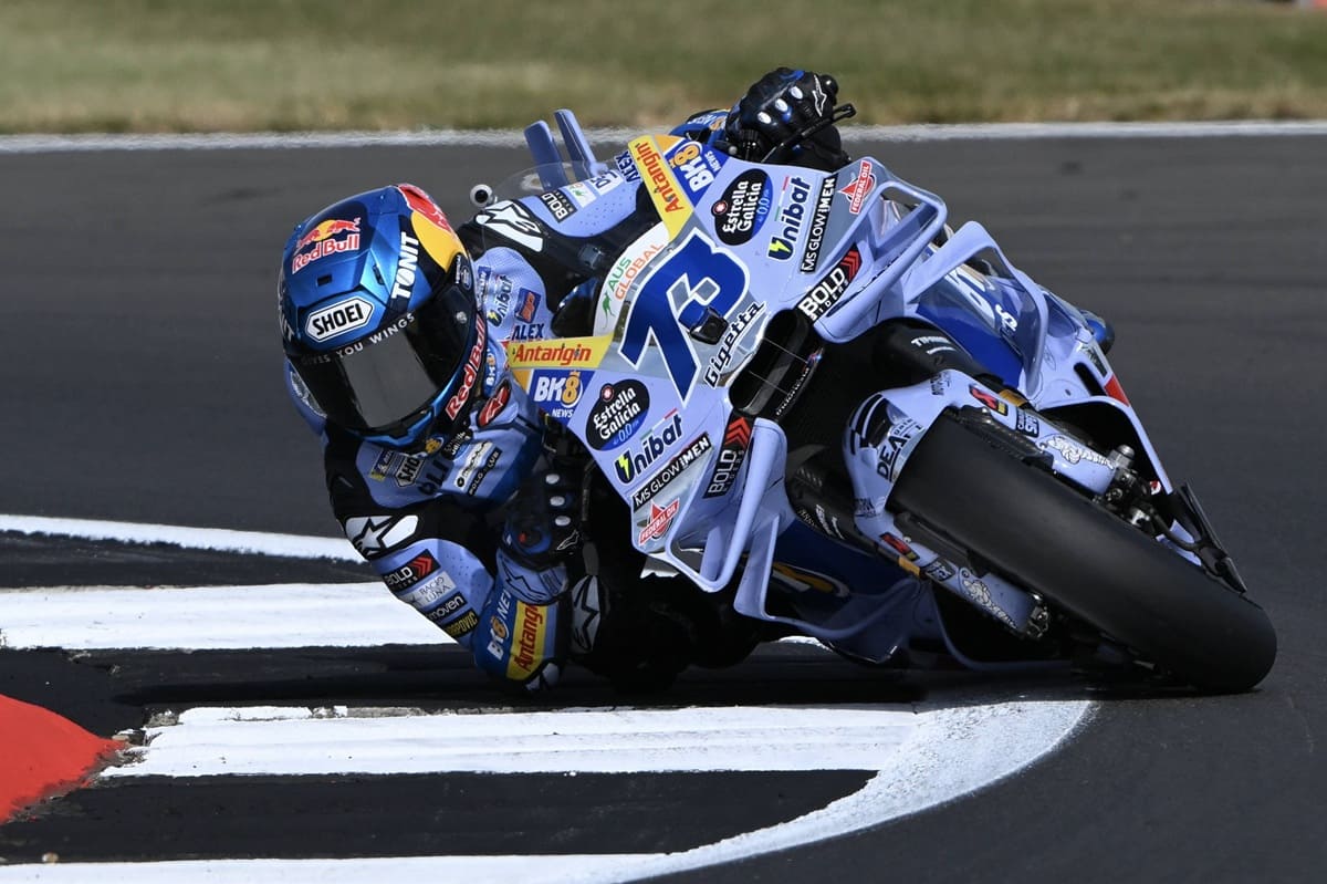 Alex Marquez vince la sprint race a Silverstone, Quartararo partirà in pole nella gara Alex Marquez vince la sprint race a Silverstone, Quartararo partirà in pole nella gara