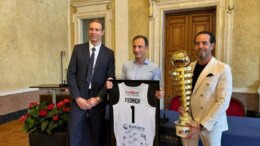 Apu Udine promossa in Serie A di basket, Fedriga riceve la squadra “Soddisfazione enorme”