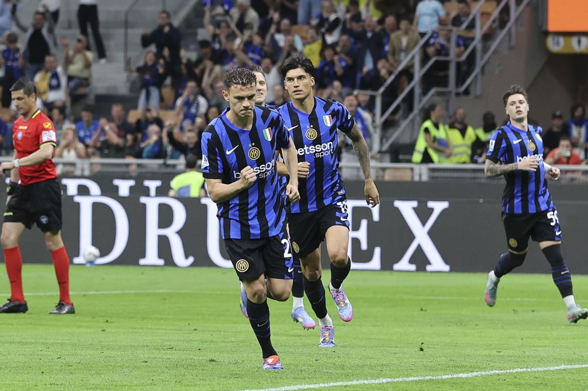 L’Inter “di riserva” risponde al Napoli, contro il Verona basta un rigore di Asllani L’Inter “di riserva” risponde al Napoli, contro il Verona basta un rigore di Asllani
