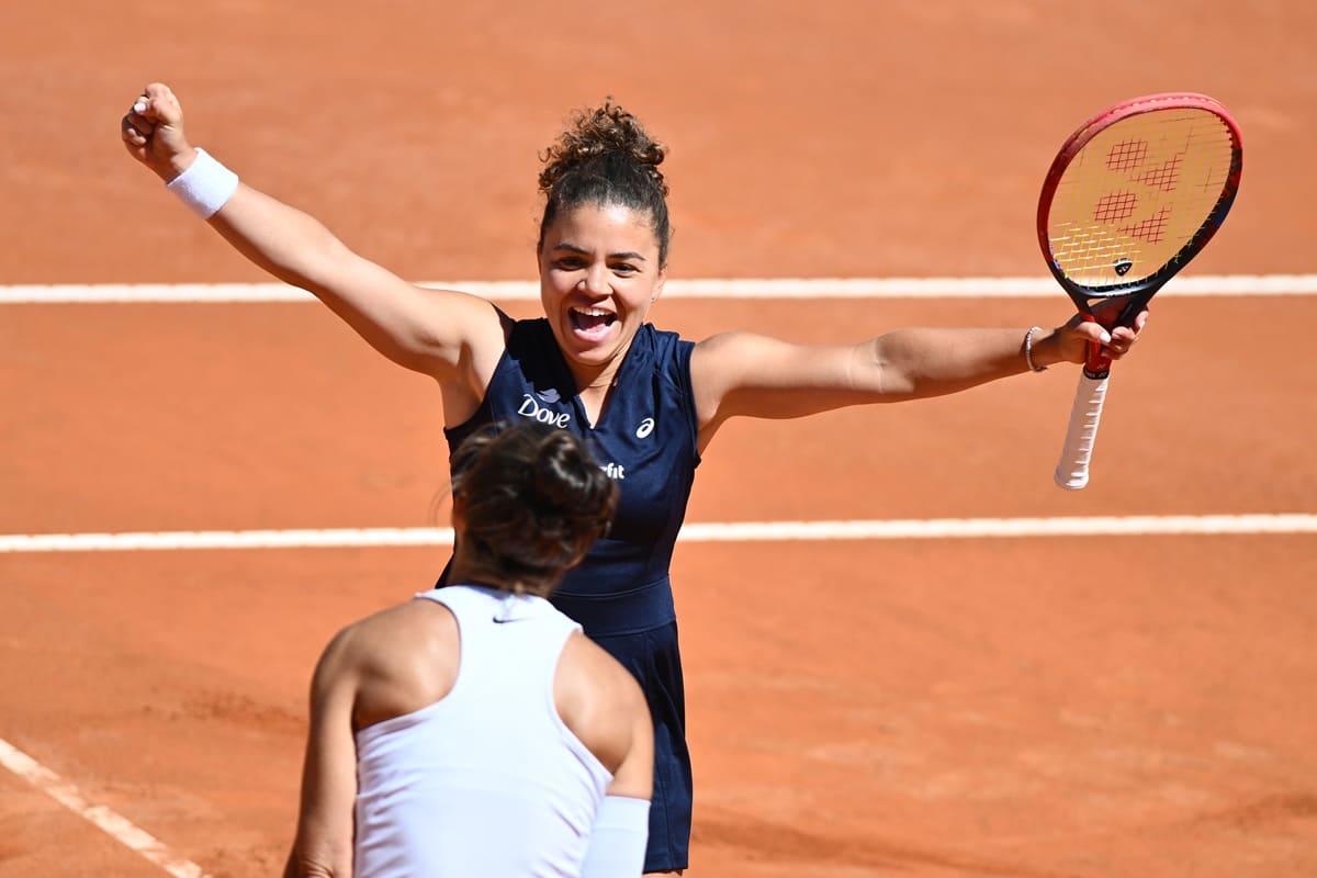 Errani e Paolini volano in finale di doppio agli Internazionali. E Jasmine sfida Gauff per il titolo in singolare Errani e Paolini volano in finale di doppio agli Internazionali. E Jasmine sfida Gauff per il titolo in singolare