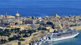 Le navi che operano nel Mar Mediterraneo sono obbligate a utilizzare un carburante più pulito