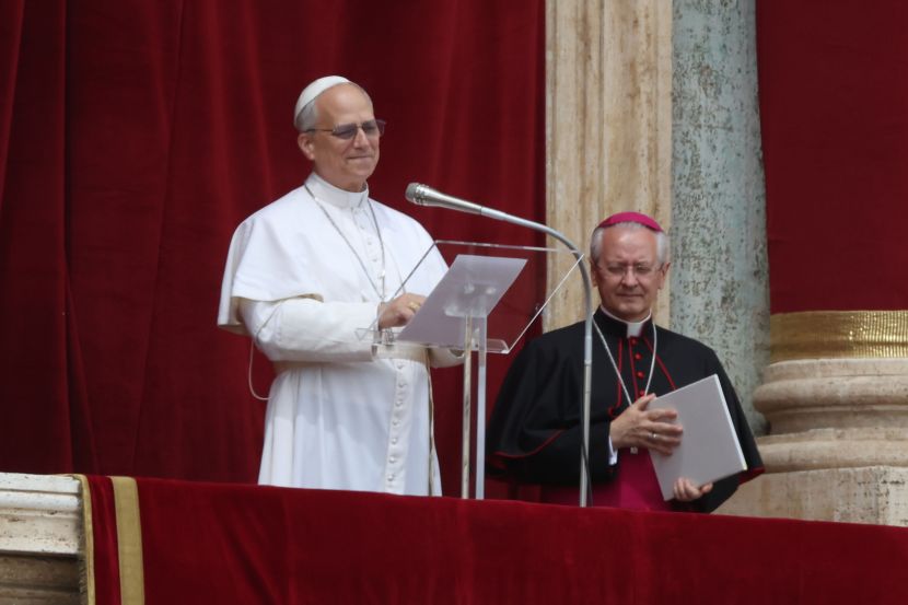 Papa Leone XIV “Fermare tragedia della guerra, non risolve i problemi” Papa Leone XIV “Fermare tragedia della guerra, non risolve i problemi”