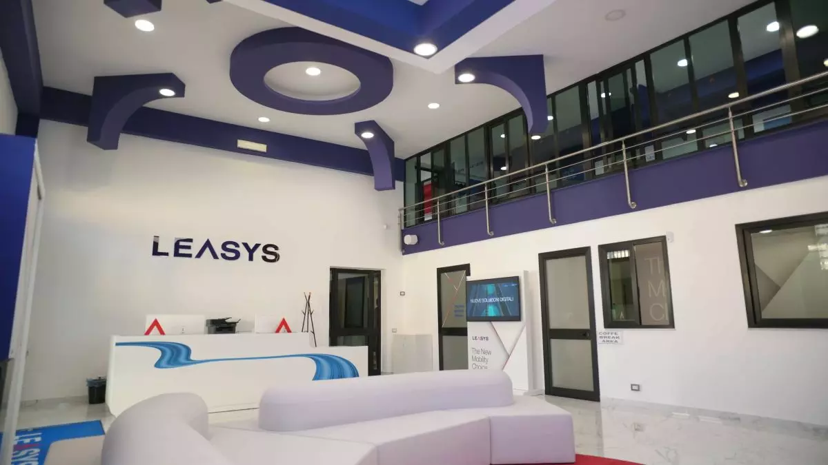 Nasce in Campania il primo flagship store “Leasys One” Nasce in Campania il primo flagship store “Leasys One”