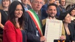 Conferita la cittadinanza onoraria di Napoli a Dries Mertens