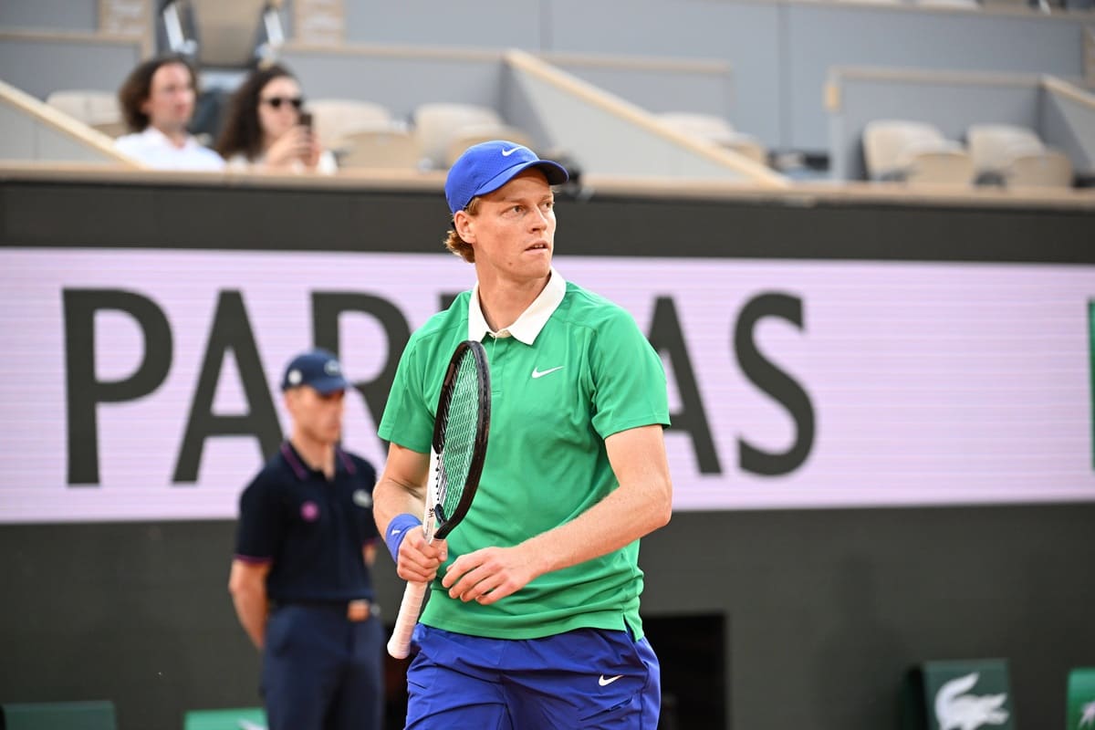 Sinner schiacciasassi, batte anche Bublik e vola in semifinale al Roland Garros Sinner schiacciasassi, batte anche Bublik e vola in semifinale al Roland Garros