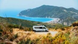 Estate: oltre 2.000 opportunità di lavoro con Umana da turismo a sanità