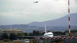 Chiusura spazio aereo? Da rimborsi a voli alternativi cosa spetta al passeggero