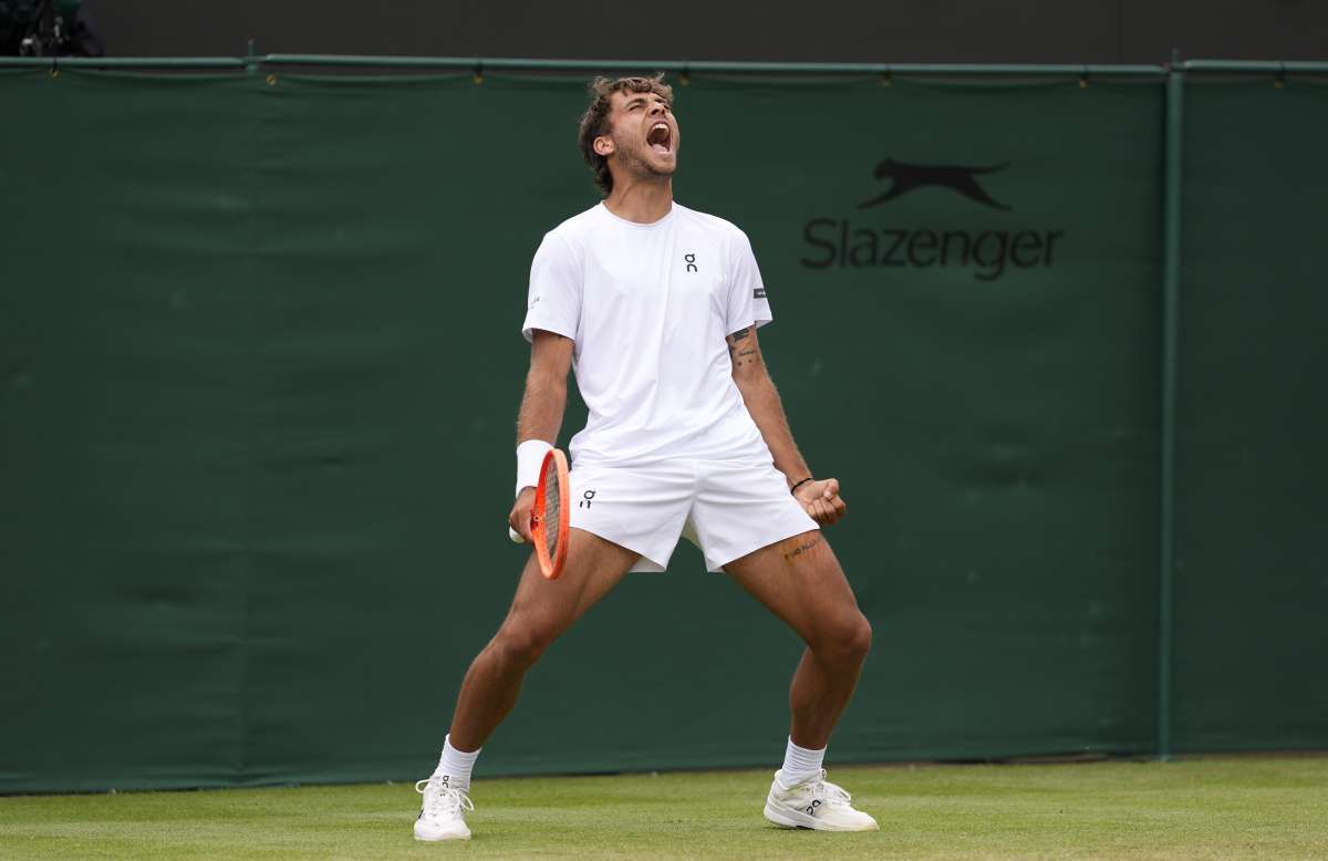 Cobolli da sogno, batte Cilic e vola ai quarti a Wimbledon Cobolli da sogno, batte Cilic e vola ai quarti a Wimbledon