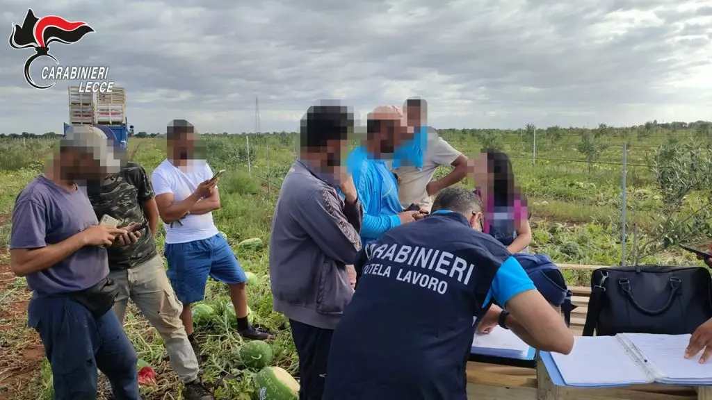 Scoperte irregolarità sul lavoro, 25 imprenditori denunciati nel Salento Scoperte irregolarità sul lavoro, 25 imprenditori denunciati nel Salento