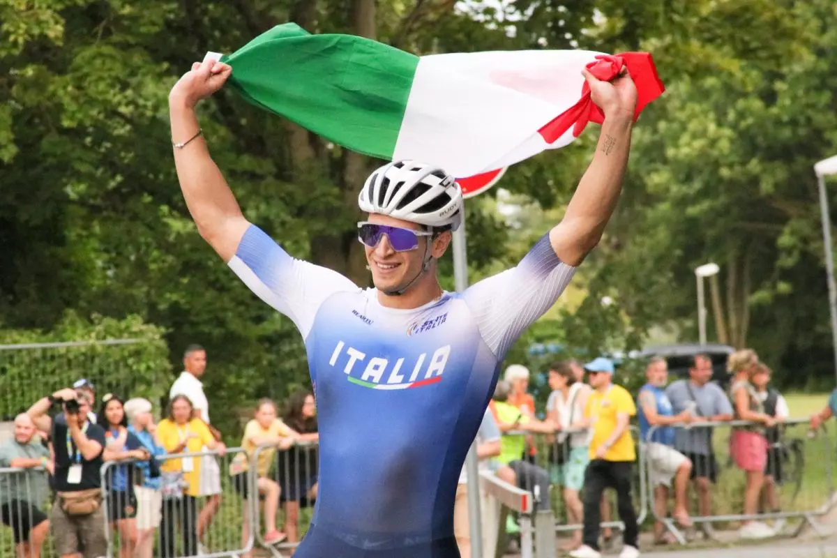 Azzurri protagonisti agli Europei di pattinaggio corsa Azzurri protagonisti agli Europei di pattinaggio corsa