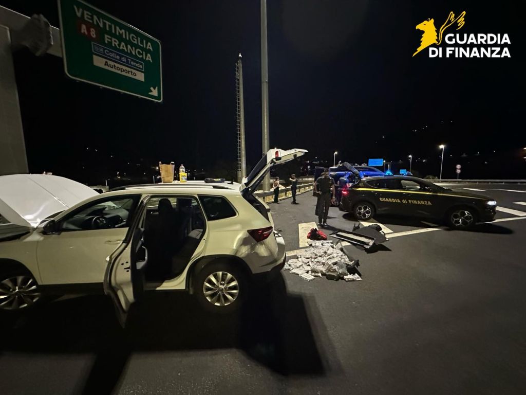 Arrestate al confine due donne con 18,5 Kg di cocaina e 54 Kg di hashish Arrestate al confine due donne con 18,5 Kg di cocaina e 54 Kg di hashish