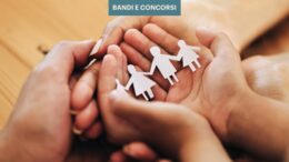 Con i bambini lancia il nuovo bando “A braccia aperte” 2025