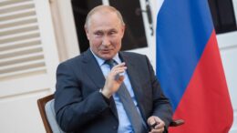 Russia, altro che Parkinson e cancro: Putin sta bene ma c’è un mistero