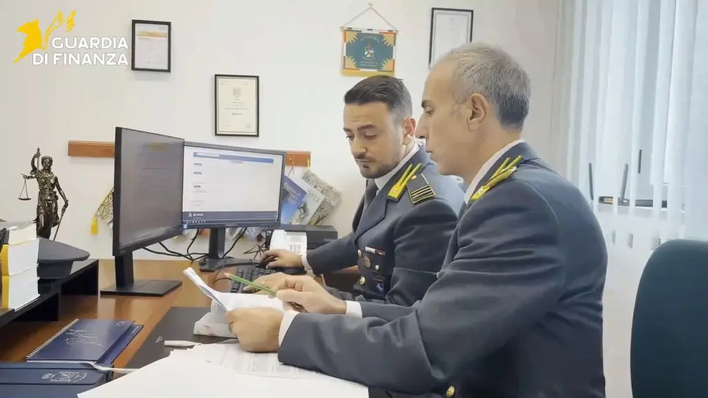 Scoperta frode con fatture false nel napoletano, sequestro per 5 milioni Scoperta frode con fatture false nel napoletano, sequestro per 5 milioni